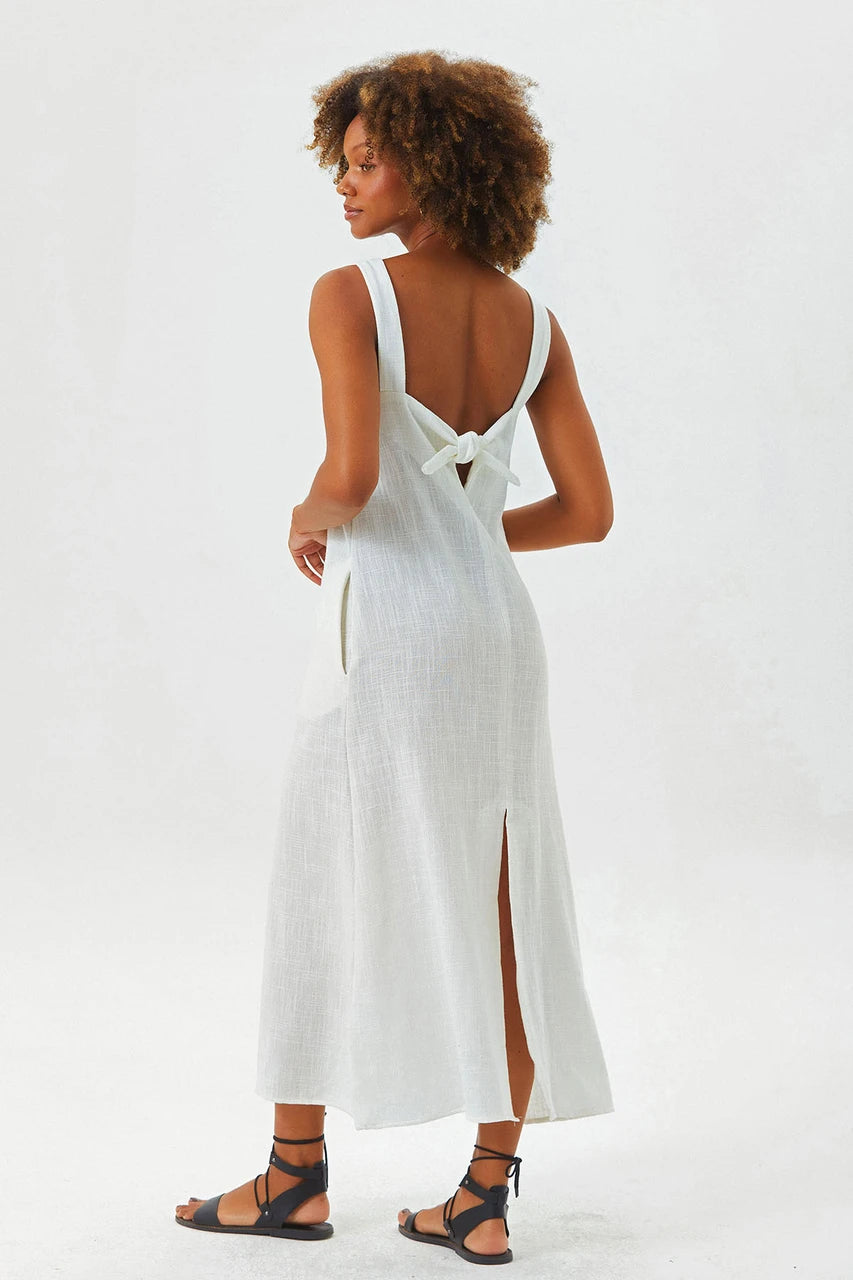 Clandestino - Round Neck Boho Shift Dress with Tie Closure in White