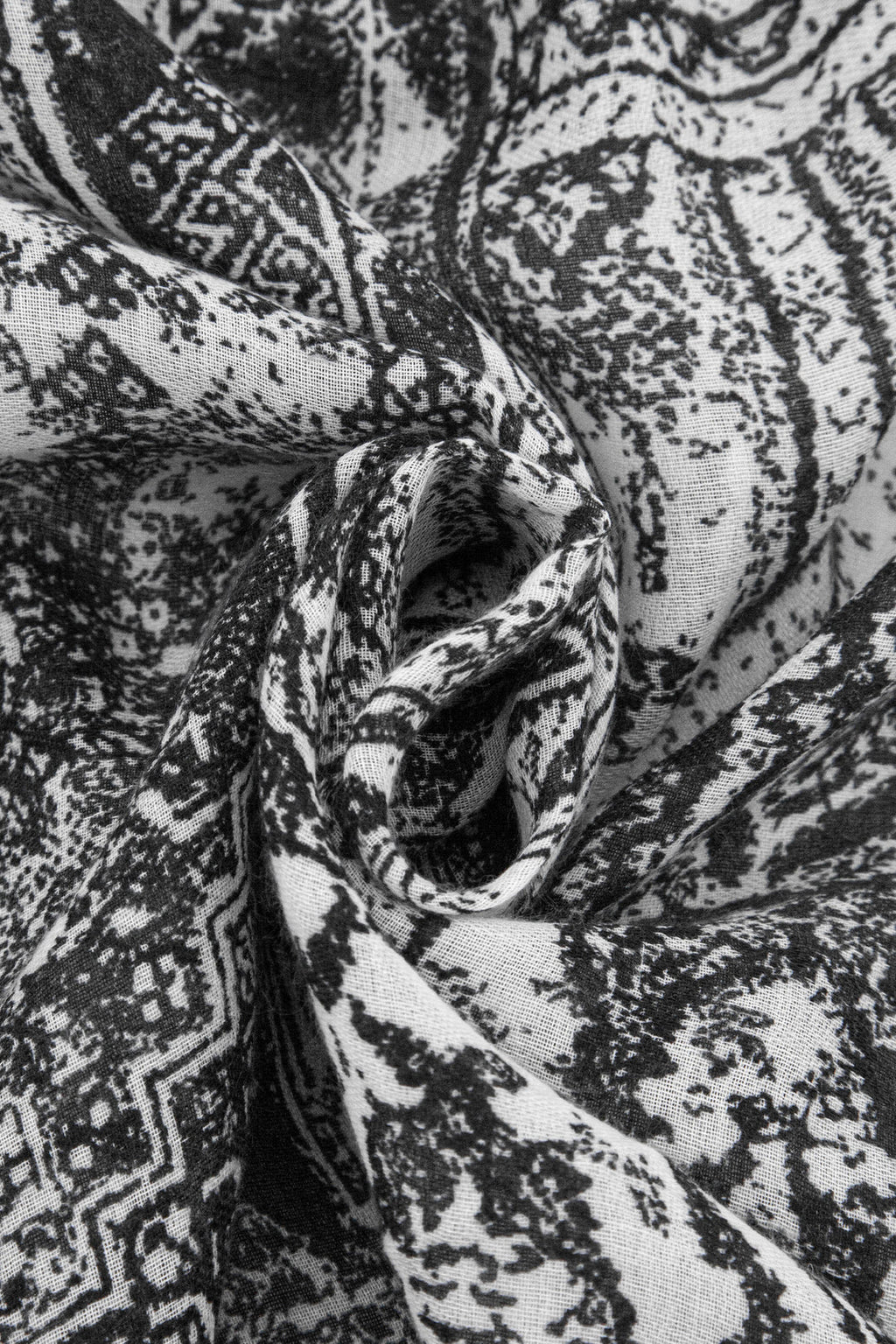 Mediterranean Print Scarf - Black